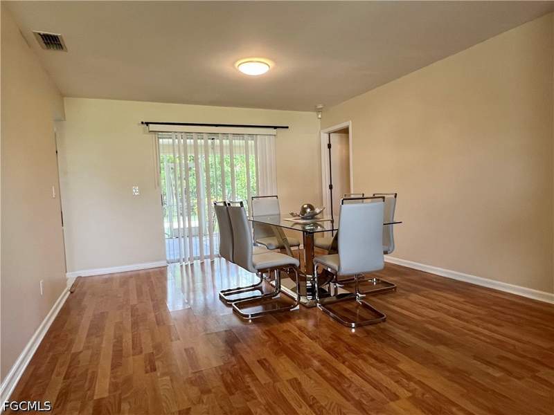 3 bedroom SingleFamilyResidence at 118 SW 10th Ter, Cape Coral, Cape Coral — photo 5
