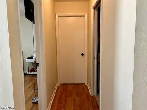 118 SW 10th Ter, Cape Coral FL - photo 9 of 31