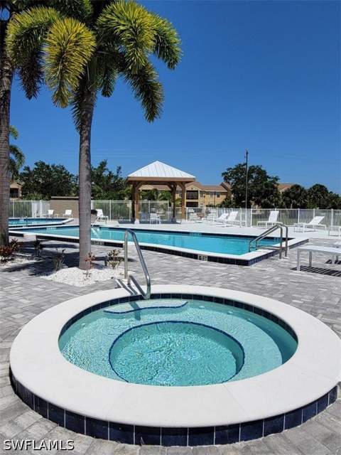 190 Santa Clara Dr 190-4, Naples FL - photo 15 of 25