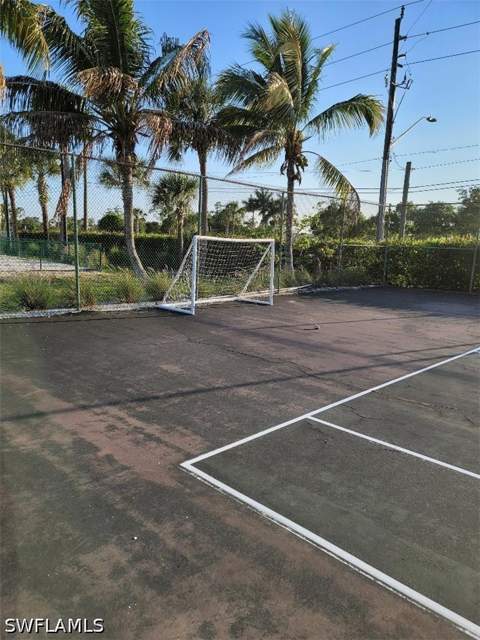 190 Santa Clara Dr 190-4, Naples FL - photo 18 of 25