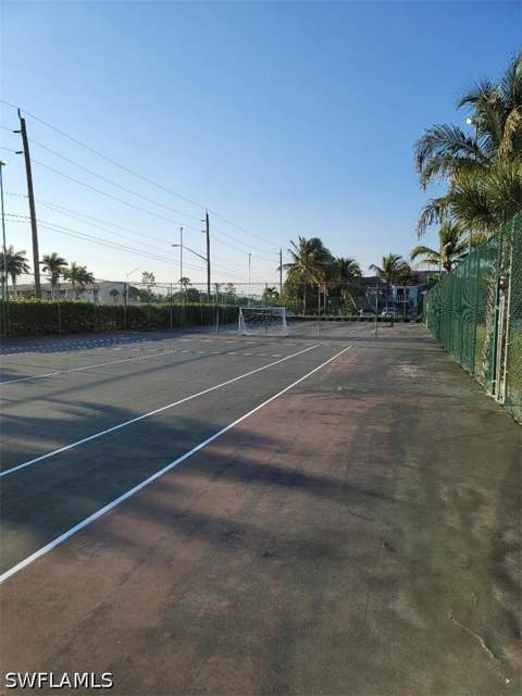 190 Santa Clara Dr 190-4, Naples FL - photo 19 of 25