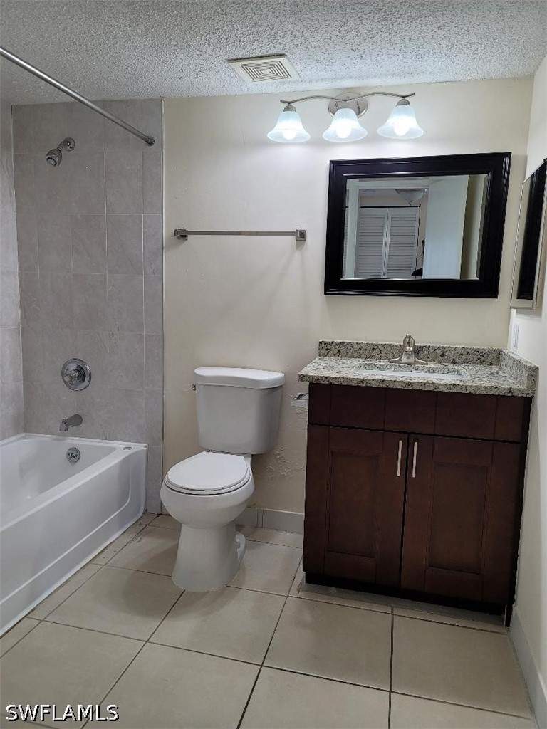 2 bedroom Condominium at 190 Santa Clara Dr 190-4, Granada Lakes, Naples — photo 5