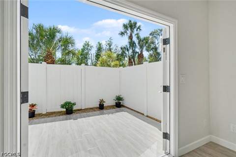 6081 Lake Front Dr, Fort Myers FL - photo 24 of 37