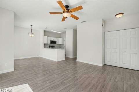6081 Lake Front Dr, Fort Myers FL - photo 9 of 37