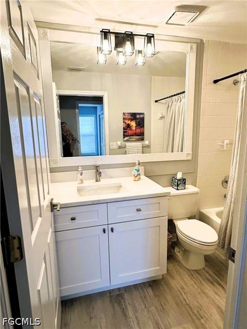 5805 Trailwinds Dr 326, Fort Myers FL - photo 23 of 50