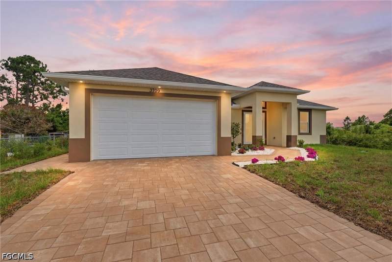 3 bedroom SingleFamilyResidence at 3709 21st St SW, Lehigh Acres, Lehigh Acres — photo 2
