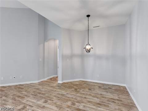 4231 Liron Ave 202, Fort Myers FL - photo 16 of 31
