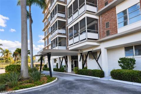2350 W 1st St 303, Fort Myers FL - photo 23 of 37