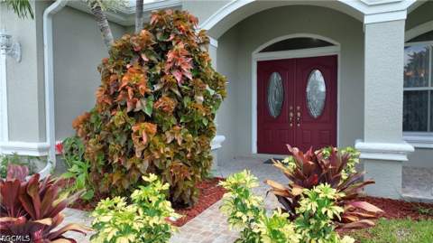 599 Genevieve Dr, Lehigh Acres FL - photo 8 of 50