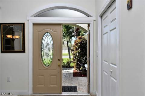 599 Genevieve Dr, Lehigh Acres FL - photo 9 of 50