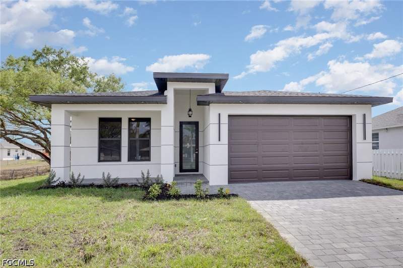 3 bedroom SingleFamilyResidence at 4117 12th St SW, Lehigh Acres, Lehigh Acres — photo 2