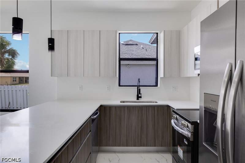 3 bedroom SingleFamilyResidence at 4117 12th St SW, Lehigh Acres, Lehigh Acres — photo 4