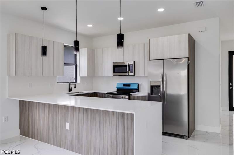 3 bedroom SingleFamilyResidence at 4117 12th St SW, Lehigh Acres, Lehigh Acres — photo 5