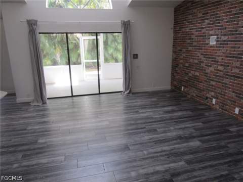 6656 Wakefield Dr, Fort Myers FL - photo 6 of 12