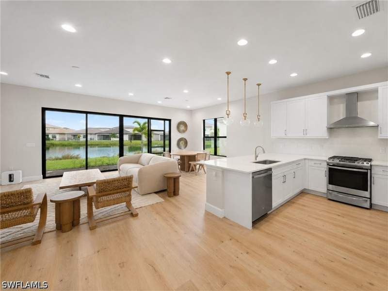 3 bedroom SingleFamilyResidence at 20534 Fair Oak Ln, Rivercreek In Estero, Estero — photo 3