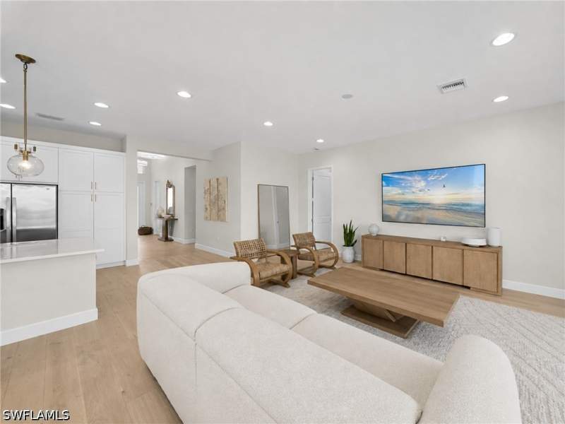 3 bedroom SingleFamilyResidence at 20534 Fair Oak Ln, Rivercreek In Estero, Estero — photo 5