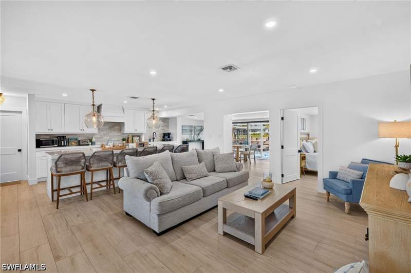 3 bedroom SingleFamilyResidence at 169 Ibis St, Sandpiper Village, Fort Myers Beach — photo 4