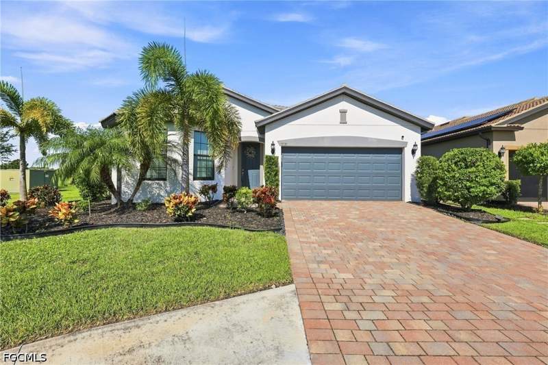 3 bedroom SingleFamilyResidence at 3721 E Hampton Cir, Hampton Lakes, Alva — photo 2