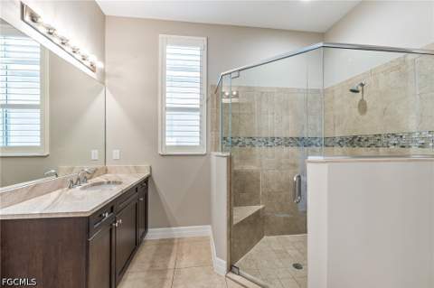 12764 Fairway Cove Ct, Fort Myers FL - photo 13 of 50