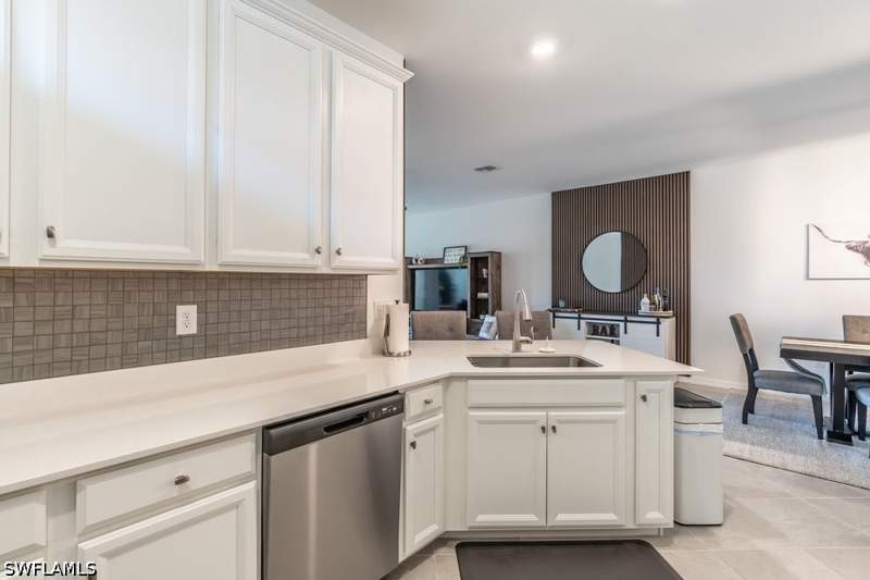 2 bedroom Attached at 2645 Vine Ave, Orange Blossom Ranch, Naples — photo 5