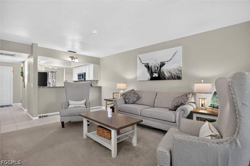 2 bedroom Condominium at 2221 E 5th St 21, Lake Camille Condo, Lehigh Acres — photo 3