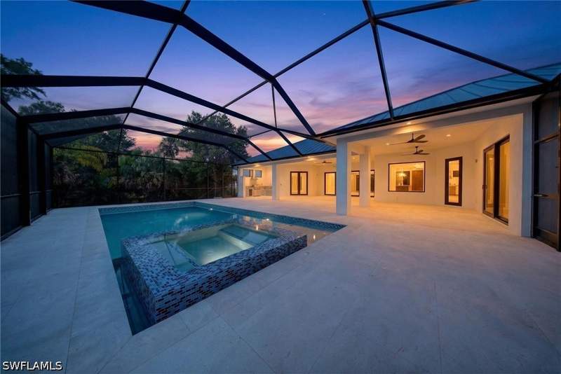 5 bedroom SingleFamilyResidence at 522 17th St SW, Golden Gate Estates, Naples — photo 3