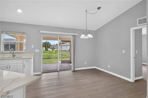228 Ambury St, Fort Myers FL - photo 8 of 30