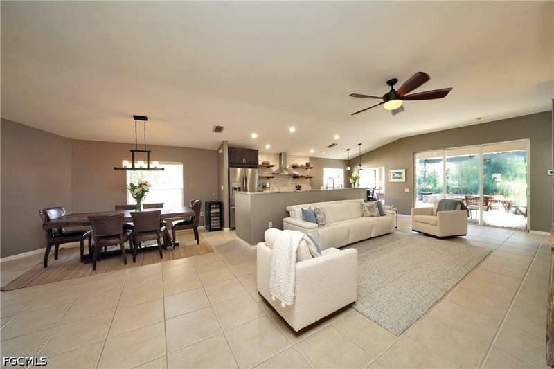 3 bedroom SingleFamilyResidence at 10057 Oakhurst Way, Oakhurst, Fort Myers — photo 5