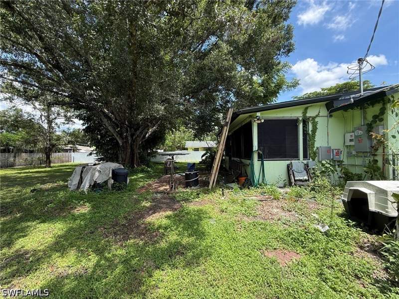 4 bedroom SingleFamilyResidence at 12374 Fourth St, Fort Myers Shores, Fort Myers — photo 2