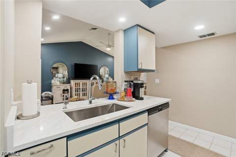 13264 White Marsh Ln 3333, Fort Myers FL - photo 9 of 35