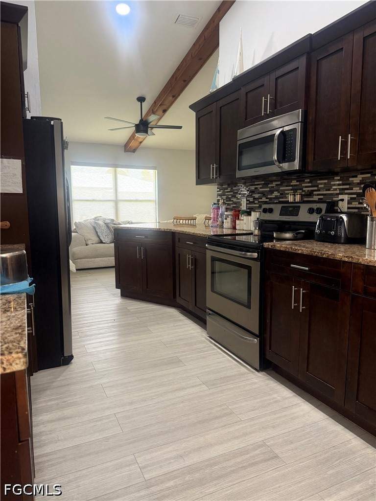 3 bedroom SingleFamilyResidence at 3506 Country Club Blvd, Cape Coral, Cape Coral — photo 5