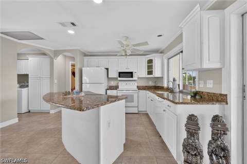 13512 Caribbean Blvd, Fort Myers FL - photo 9 of 40