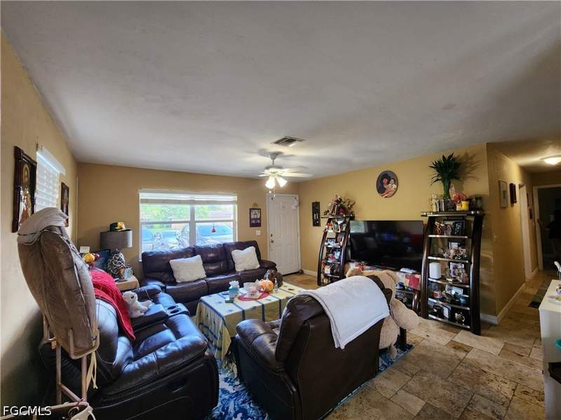 3 bedroom SingleFamilyResidence at 5242 Texas Ave, Naples Manor, Naples — photo 2