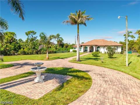 90 22nd Ave NW, Naples FL - photo 6 of 46