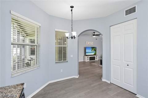 1425 Mariposa Cir 101, Naples FL - photo 17 of 50