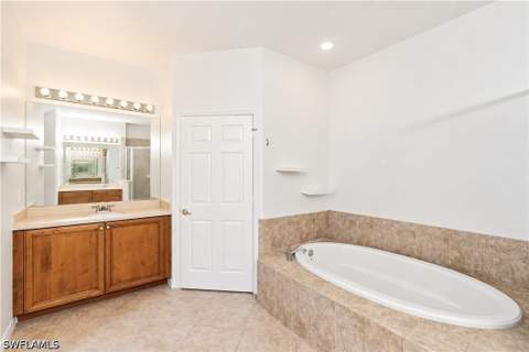 16560 Goldenrod Ln 201, Alva FL - photo 17 of 43