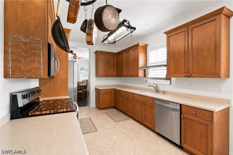 16560 Goldenrod Ln 201, Alva FL - photo 8 of 43