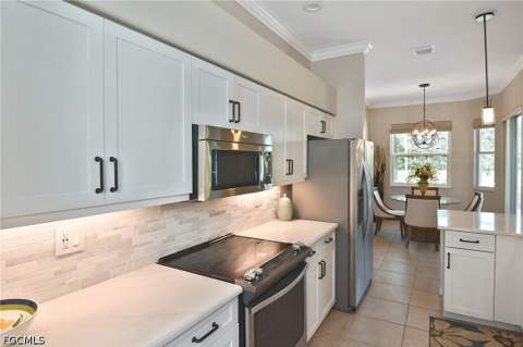 10256 Sago Palm Way, Fort Myers FL - photo 11 of 48