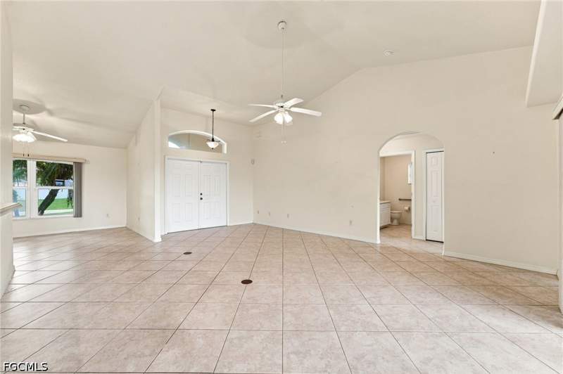 3 bedroom SingleFamilyResidence at 3515 NW 15th St, Cape Coral, Cape Coral — photo 4