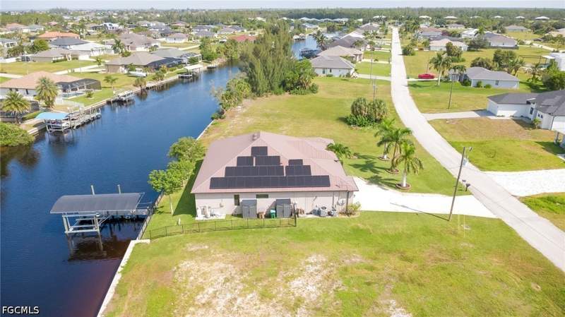 4 bedroom SingleFamilyResidence at 2218 NW 37th Pl, Cape Coral, Cape Coral — photo 3