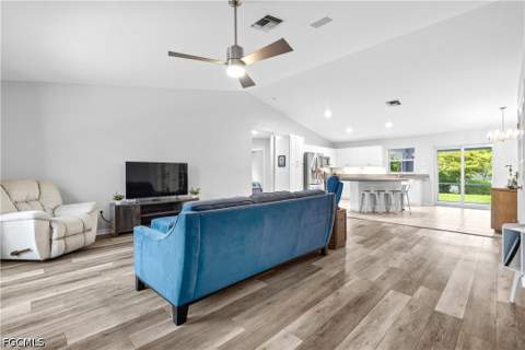 1108 SW 44th Ter, Cape Coral FL - photo 12 of 44