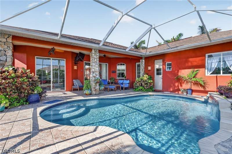 3 bedroom SingleFamilyResidence at 129 SW 13th Ter, Cape Coral, Cape Coral — photo 4