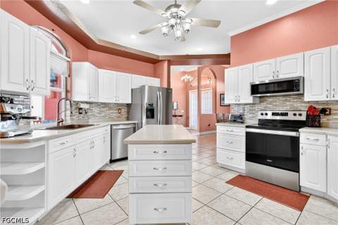129 SW 13th Ter, Cape Coral FL - photo 8 of 35