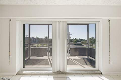 2350 W 1st St 205, Fort Myers FL - photo 15 of 39