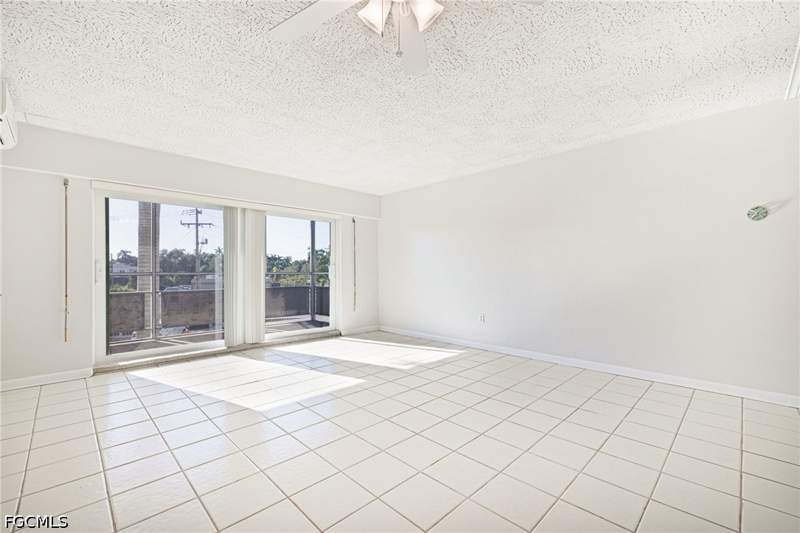 1 bedroom Condominium at 2350 W 1st St 205, First Harbour Tower Condo, Fort Myers — photo 5
