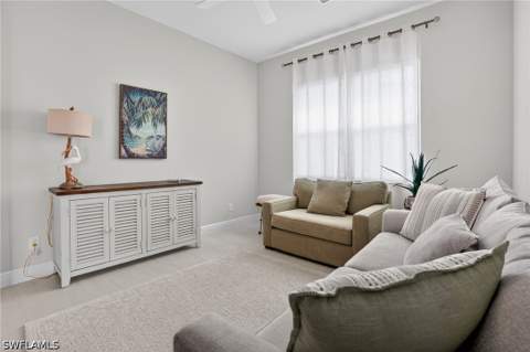 9195 Cayman Dr, Naples FL - photo 12 of 36