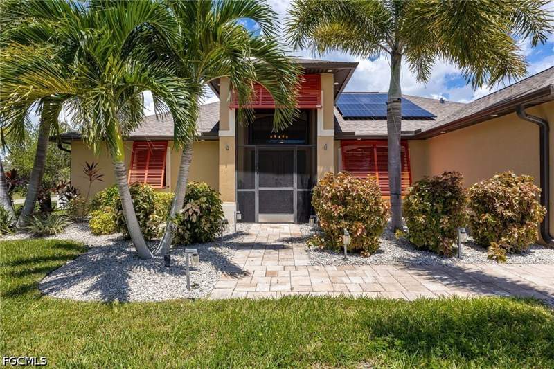 3 bedroom SingleFamilyResidence at 2325 SW 20th St, Cape Coral, Cape Coral — photo 2