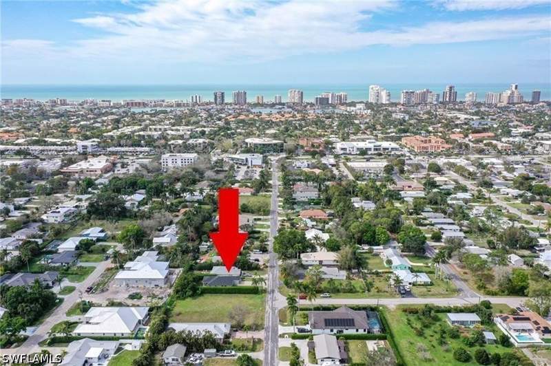 2 bedroom SingleFamilyResidence at 1160 Michigan Ave, Bad Axe, Naples — photo 2