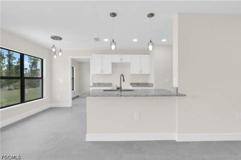 823 McKinley Ave, Lehigh Acres FL - photo 14 of 36
