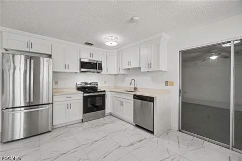 638 NE 15th Ct, Cape Coral FL - photo 11 of 39